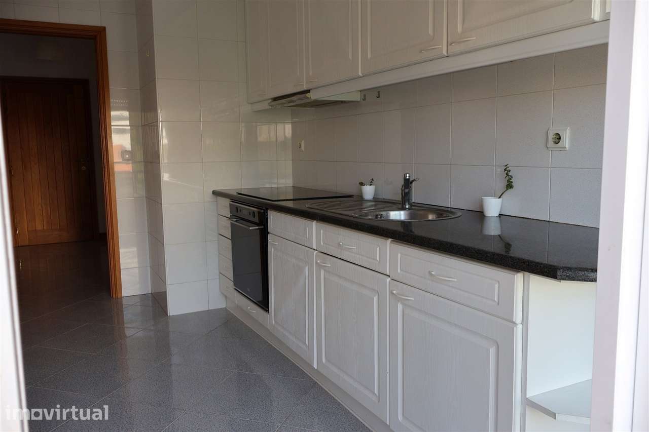 Apartamento T2 Venda em Viana do Castelo (Santa Maria Maior e Monserra - Grande imagem: 3/14