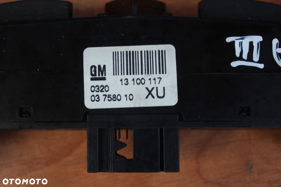PANEL ASTRA H ZAFIRA B DDS SPORT GRZANE FOTELE 13100117 XU - 3
