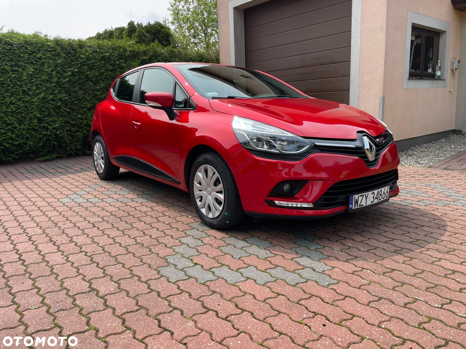 Renault Clio - 2