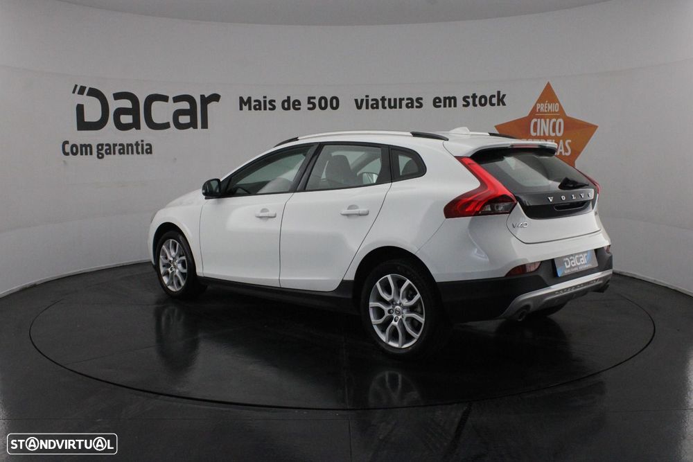 Volvo V40 Cross Country 2.0 D3 Momentum - 6