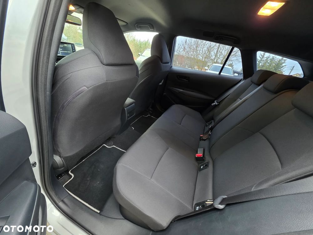 Toyota Corolla 1.8 Hybrid GPF Comfort - 16