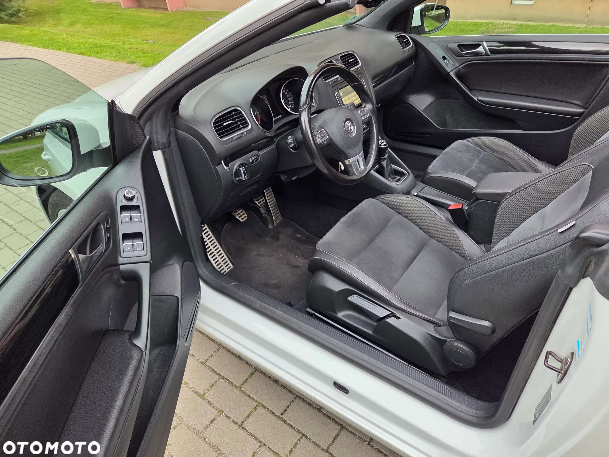 Volkswagen Golf Cabrio 1.6 TDI Exclusive - 30
