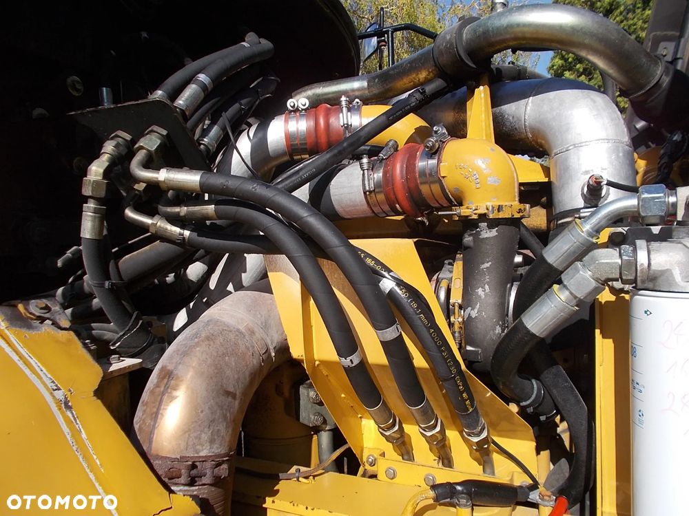 Caterpillar 725 - 19