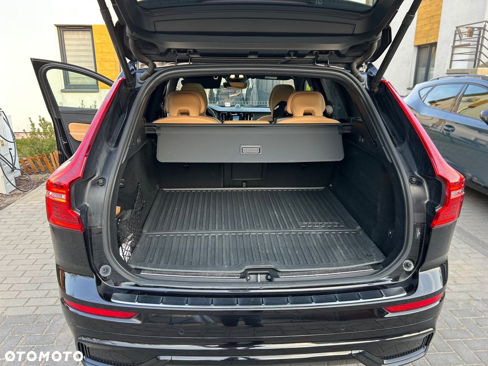 Volvo XC 60 T8 Plug-In Hybrid AWD R-Design - 16