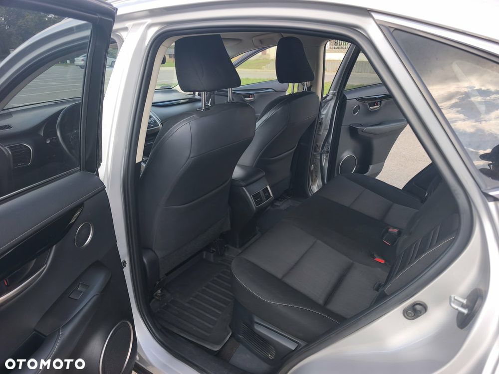 Lexus NX 300h Comfort AWD - 17
