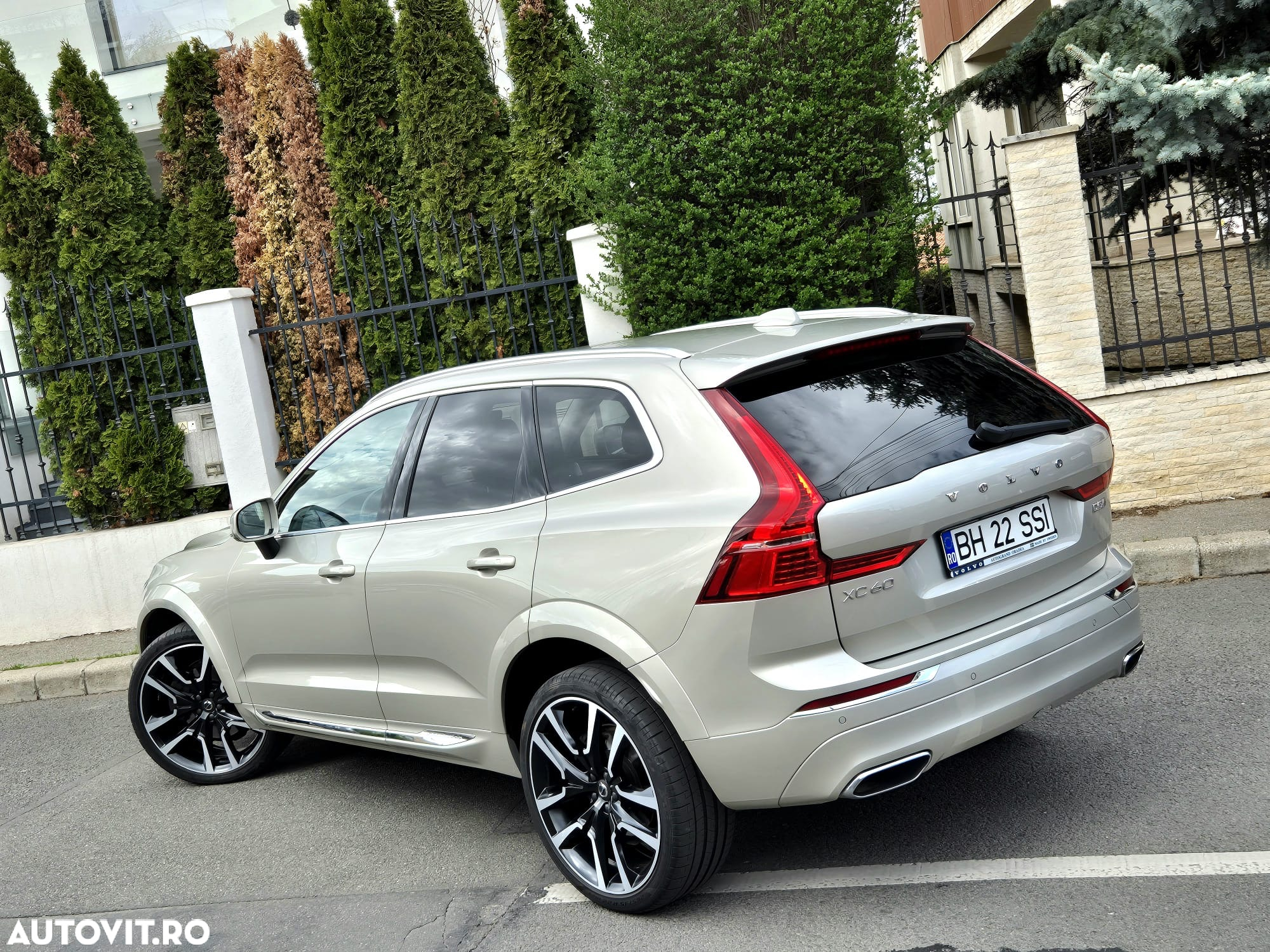 Volvo XC 60 D5 AWD Inscription - 4