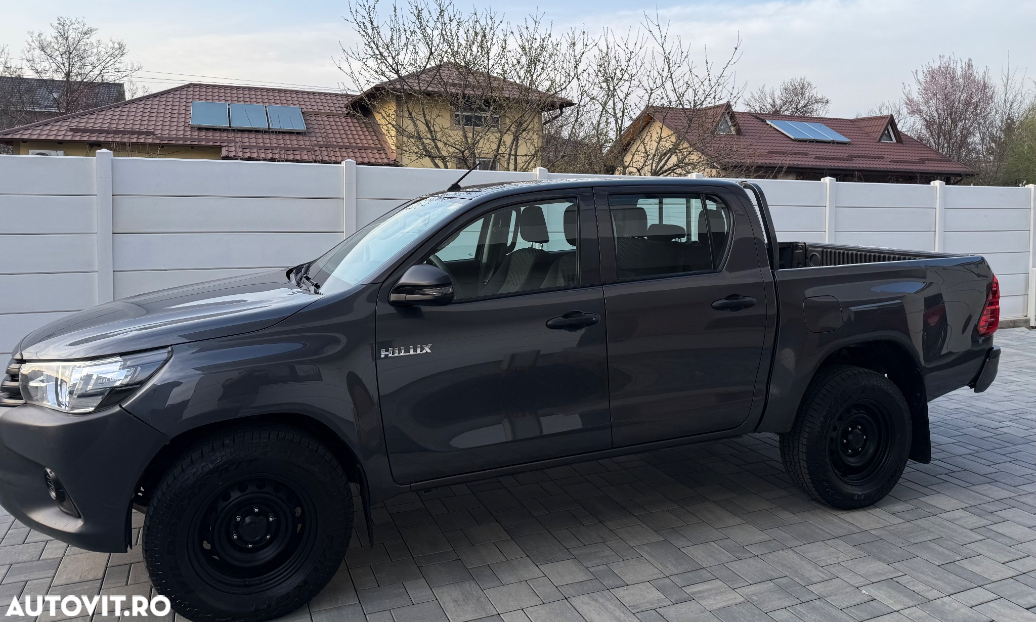 Toyota Hilux 2.4D 150CP 4x4 Double Cab 6MT Comfort - 4