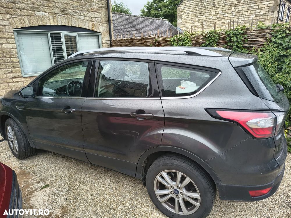 Ford Kuga - 3