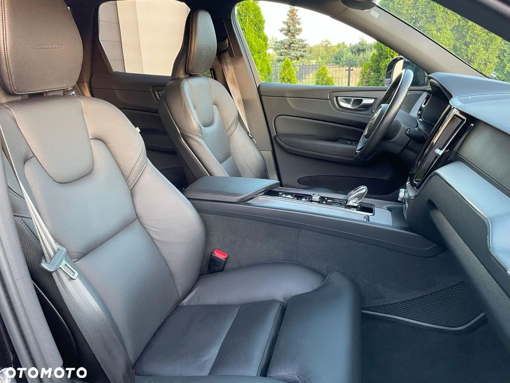 Volvo XC 60 B4 D AWD Geartronic Inscription - 13