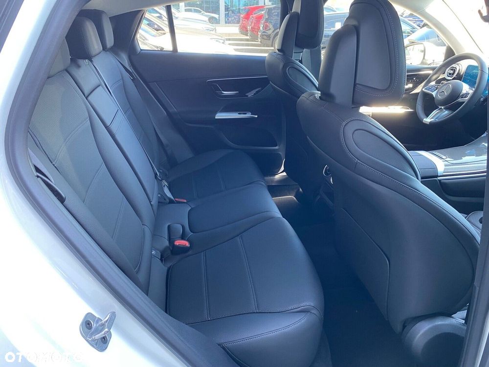 Mercedes-Benz GLC - 23