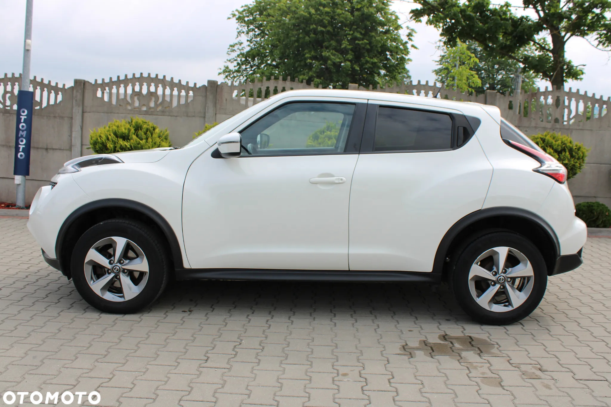 Nissan Juke 1.6 Acenta Xtronic - 4