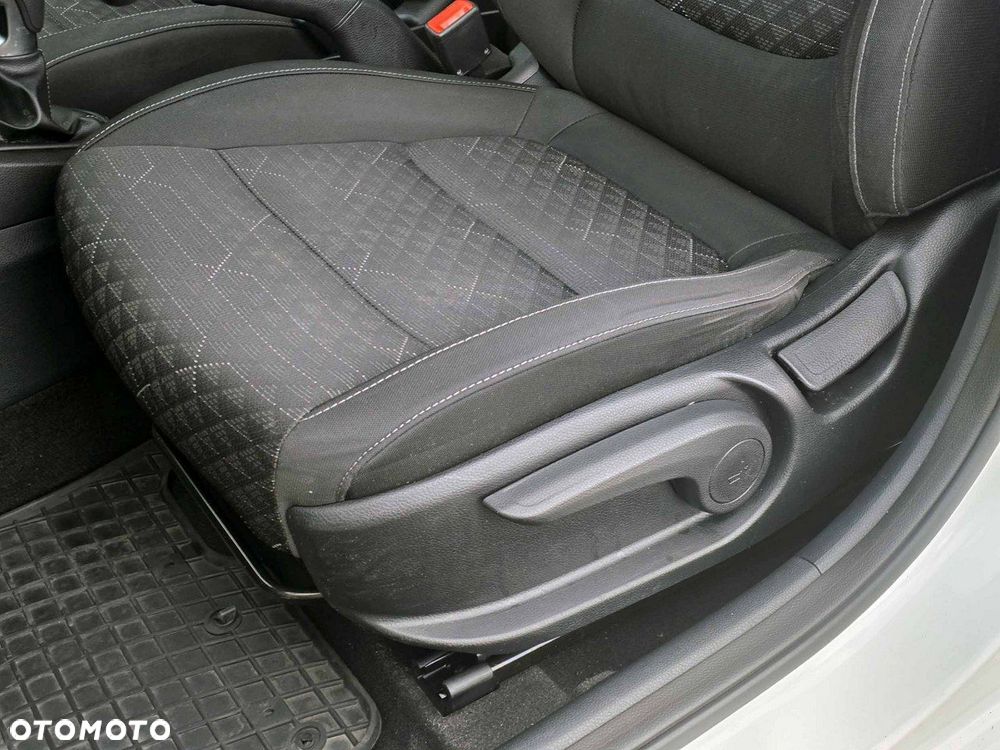 Kia Rio 1.4 crdi M - 14