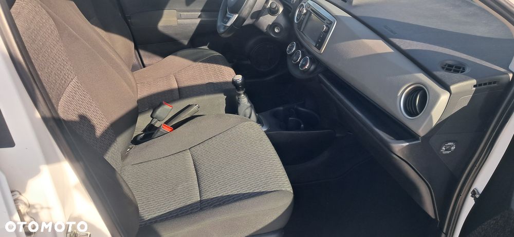Toyota Yaris 1.33 Selection Platinum - 12