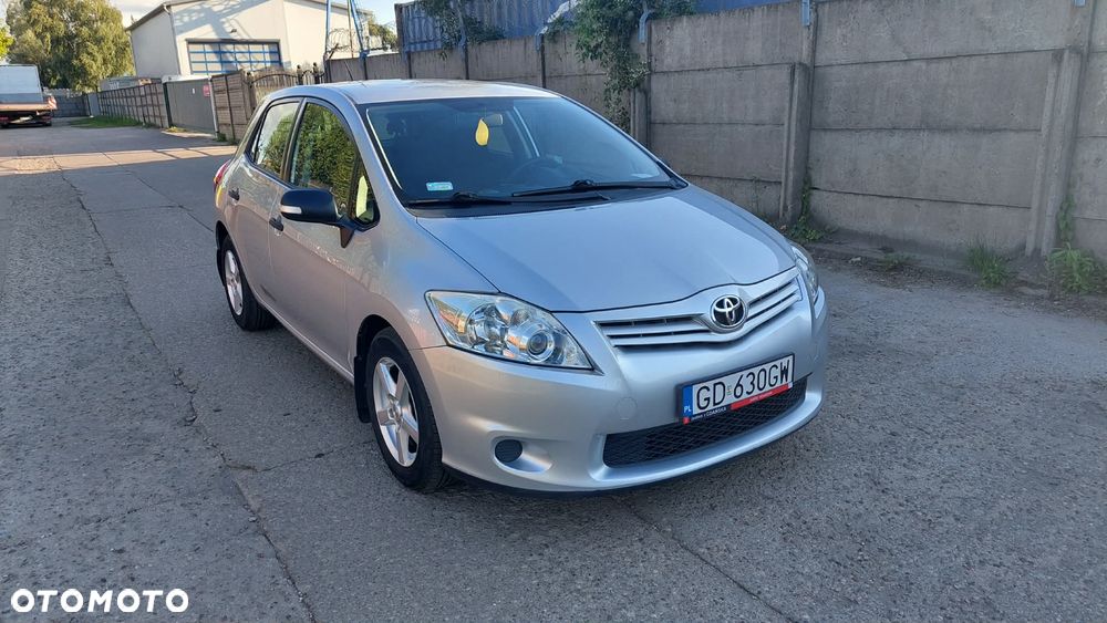 Toyota Auris 1.33 VVT-i Terra - 16