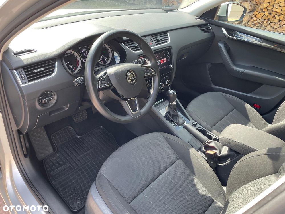 Skoda Octavia 2.0 TDI SCR Style DSG - 16