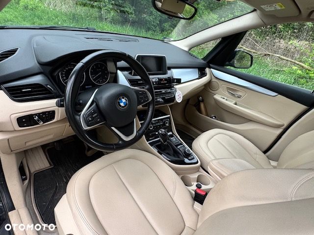 BMW Seria 2 218d - 6