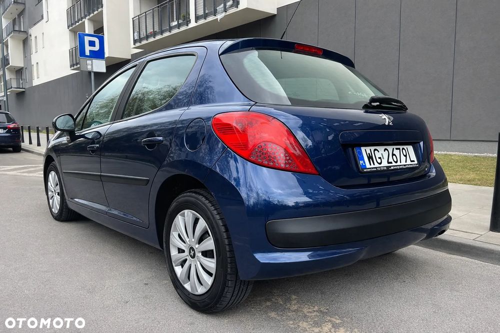 Peugeot 207 - 4
