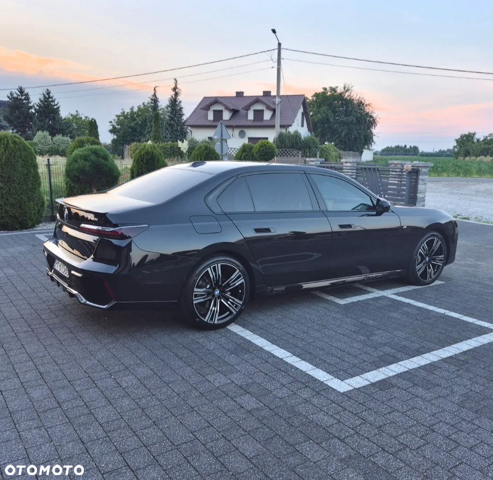 BMW Seria 7 740i - 3