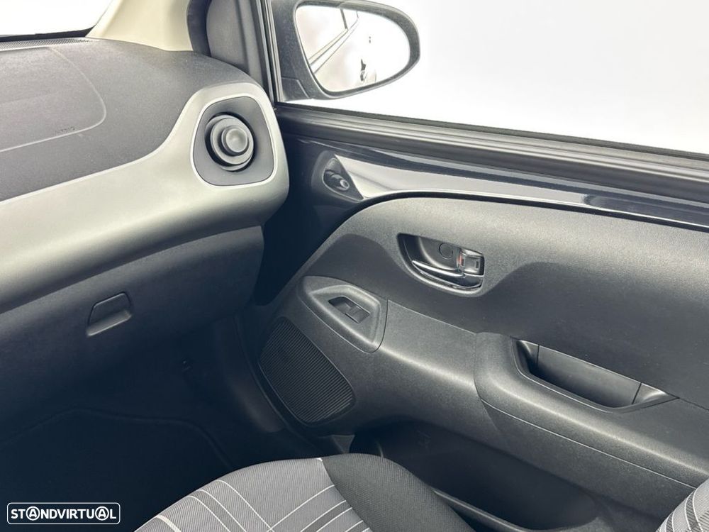Peugeot 108 1.0 VTi Allure ETG5 - 21