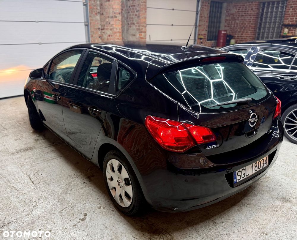 Opel Astra 1.6 Active - 3
