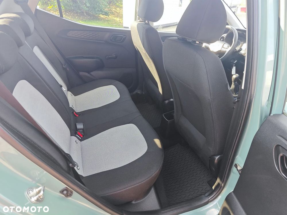 Hyundai i10 - 24