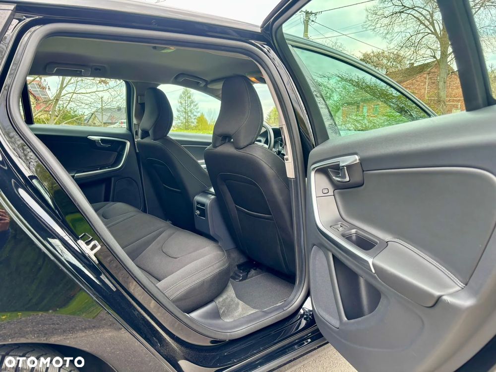 Volvo V60 D2 Geartronic - 35