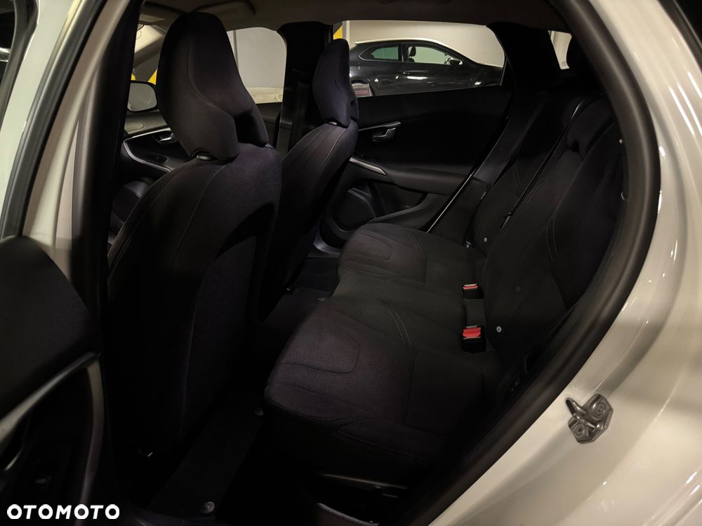 Volvo V40 T3 Drive-E Kinetic - 5