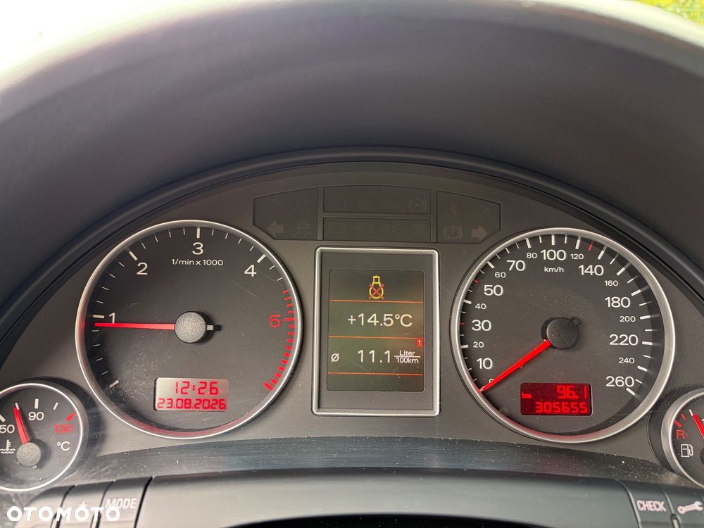 Audi A4 Avant 2.0 TDI - 17