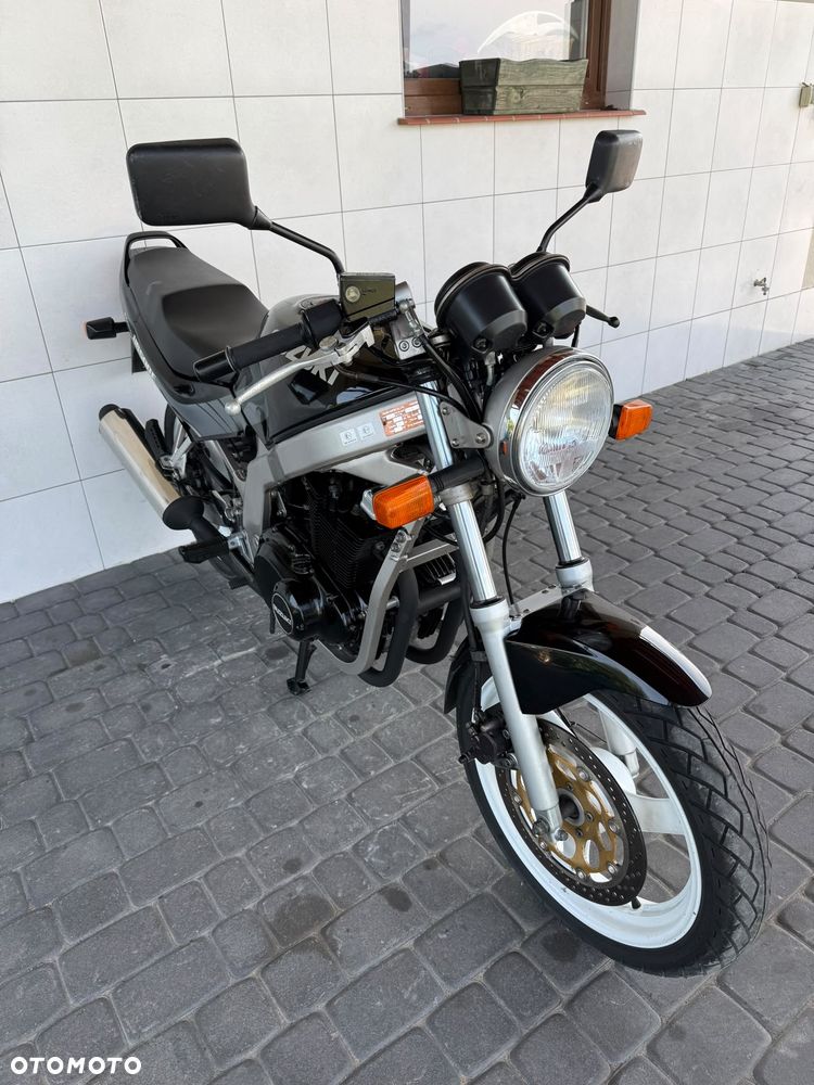 Suzuki GS - 7