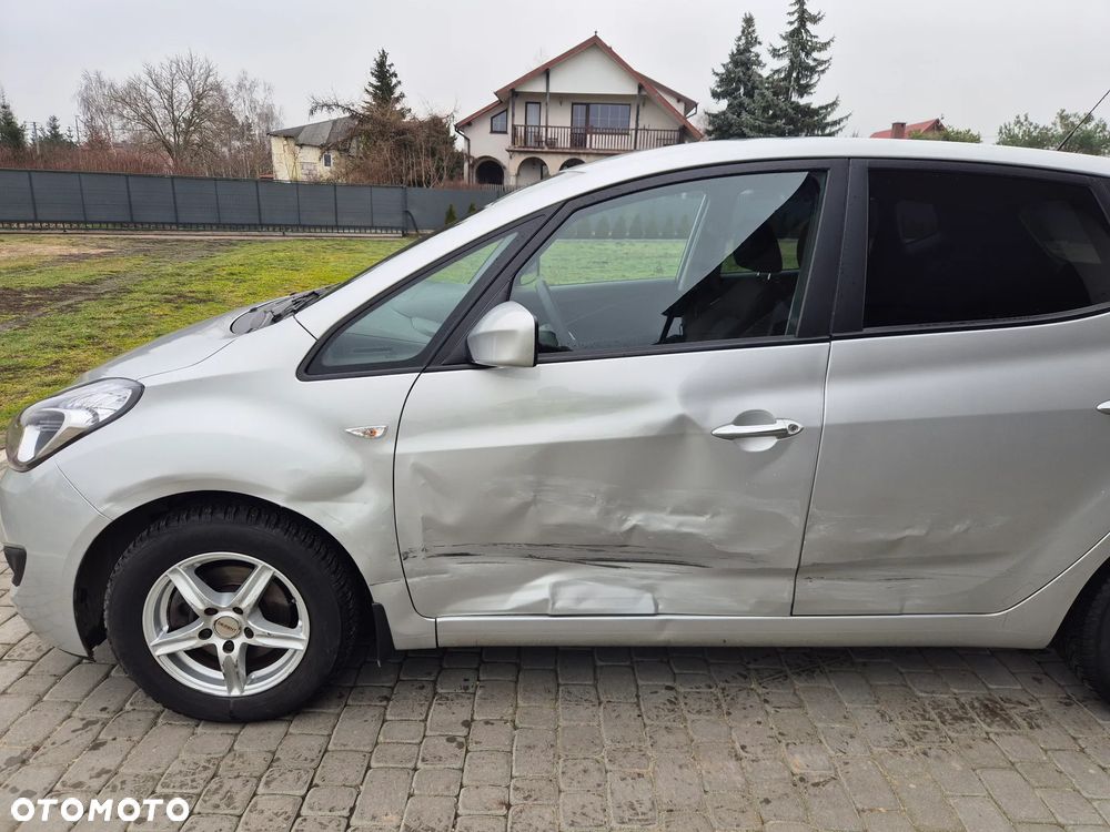 Hyundai ix20 1.6 blue YES Silver - 14