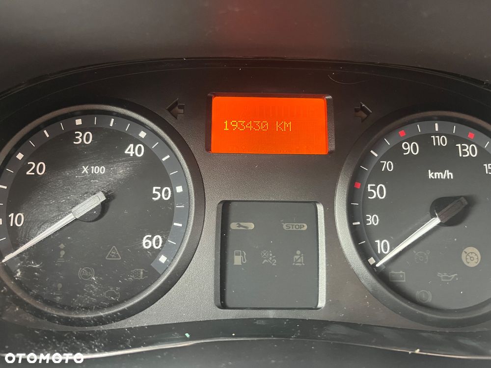 Renault Trafic - 13