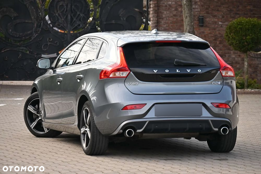 Volvo V40 D2 Geartronic RDesign - 20