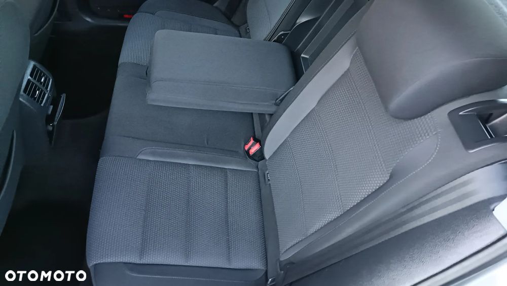 Volkswagen Golf 1.6 Edition - 21