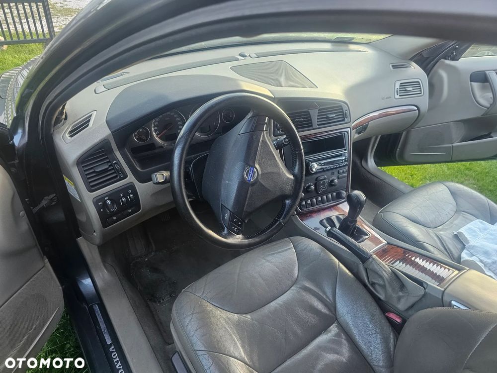 Volvo S60 2.4 D - 4