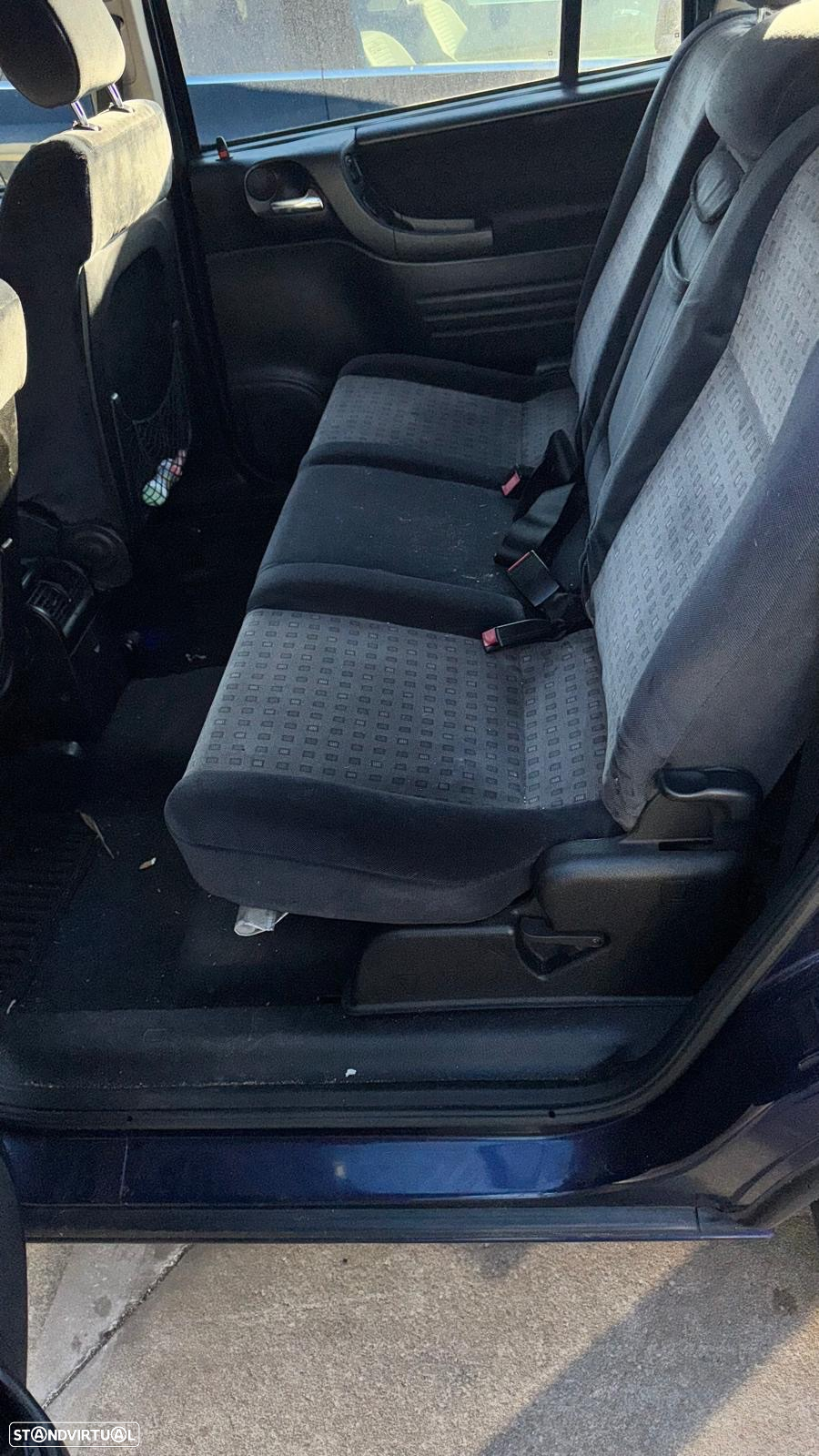 Opel Zafira de 2001 para peças - 11