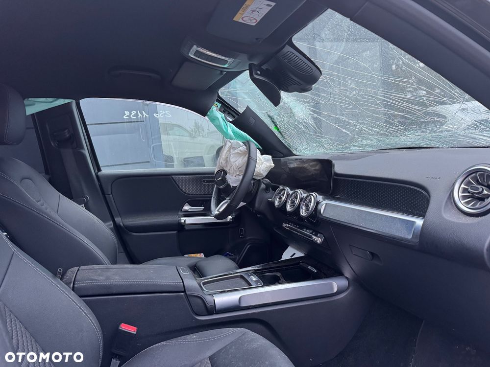 Mercedes-Benz EQB 250+ - 5