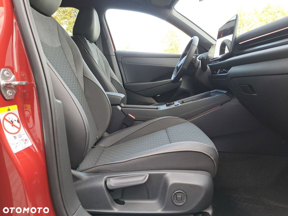 Volkswagen T-Roc 1.5 eTSI R-Line DSG - 26