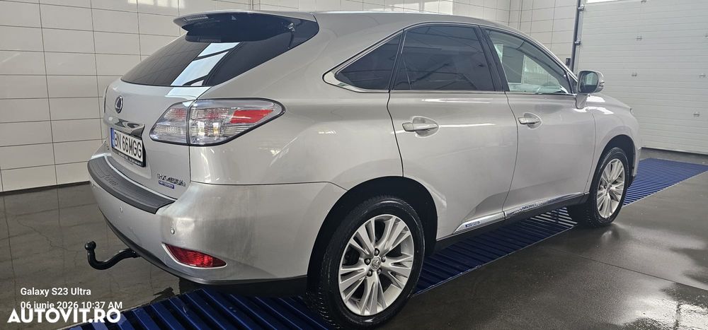Lexus Seria RX - 9
