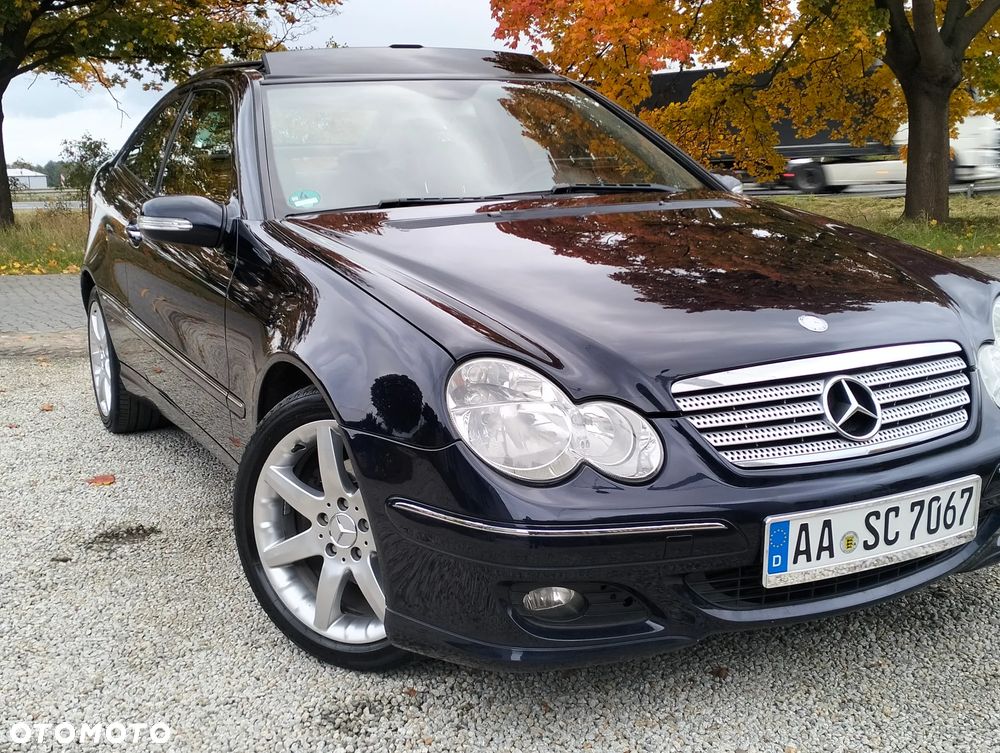 Mercedes-Benz Klasa C 180 Kompressor Sportcoupe Automatik Sport Edition - 21
