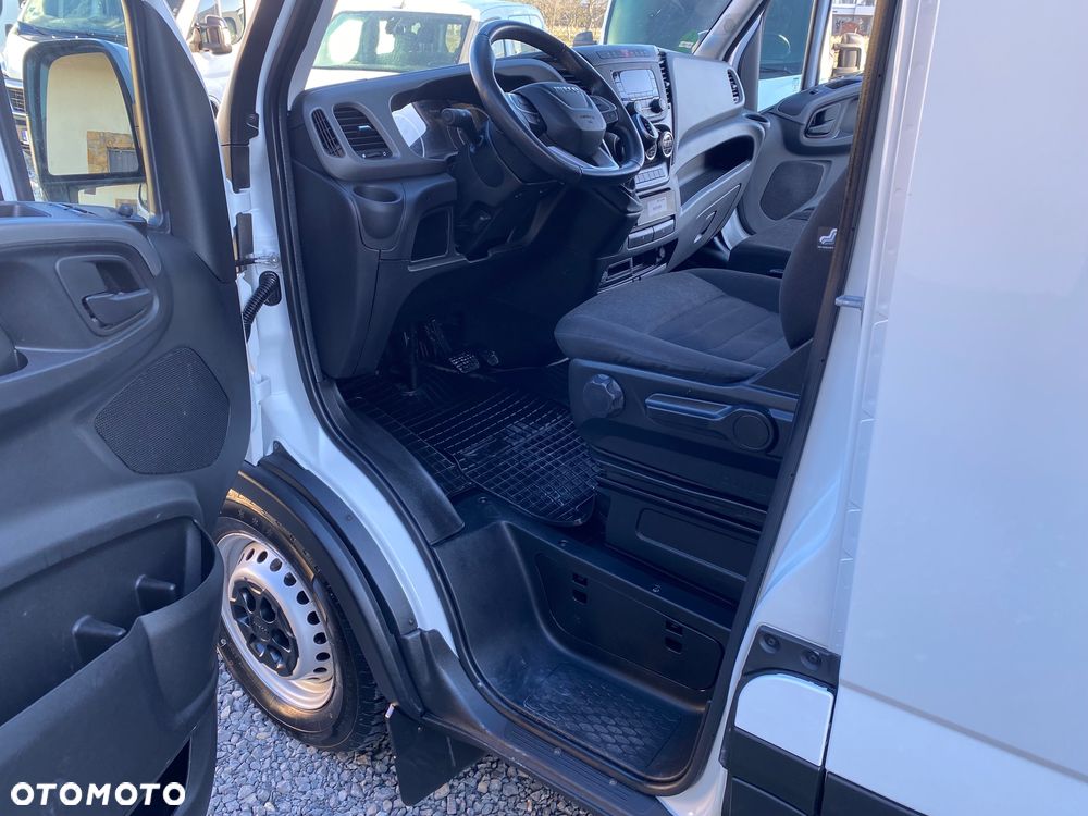 Iveco DAILY 3.0 HI MATIC 35-180, MAX długi, zakupiony w salonie w Rzeszowie, serwisowany, bezwypadkowy, pełna dokumentacja - 26
