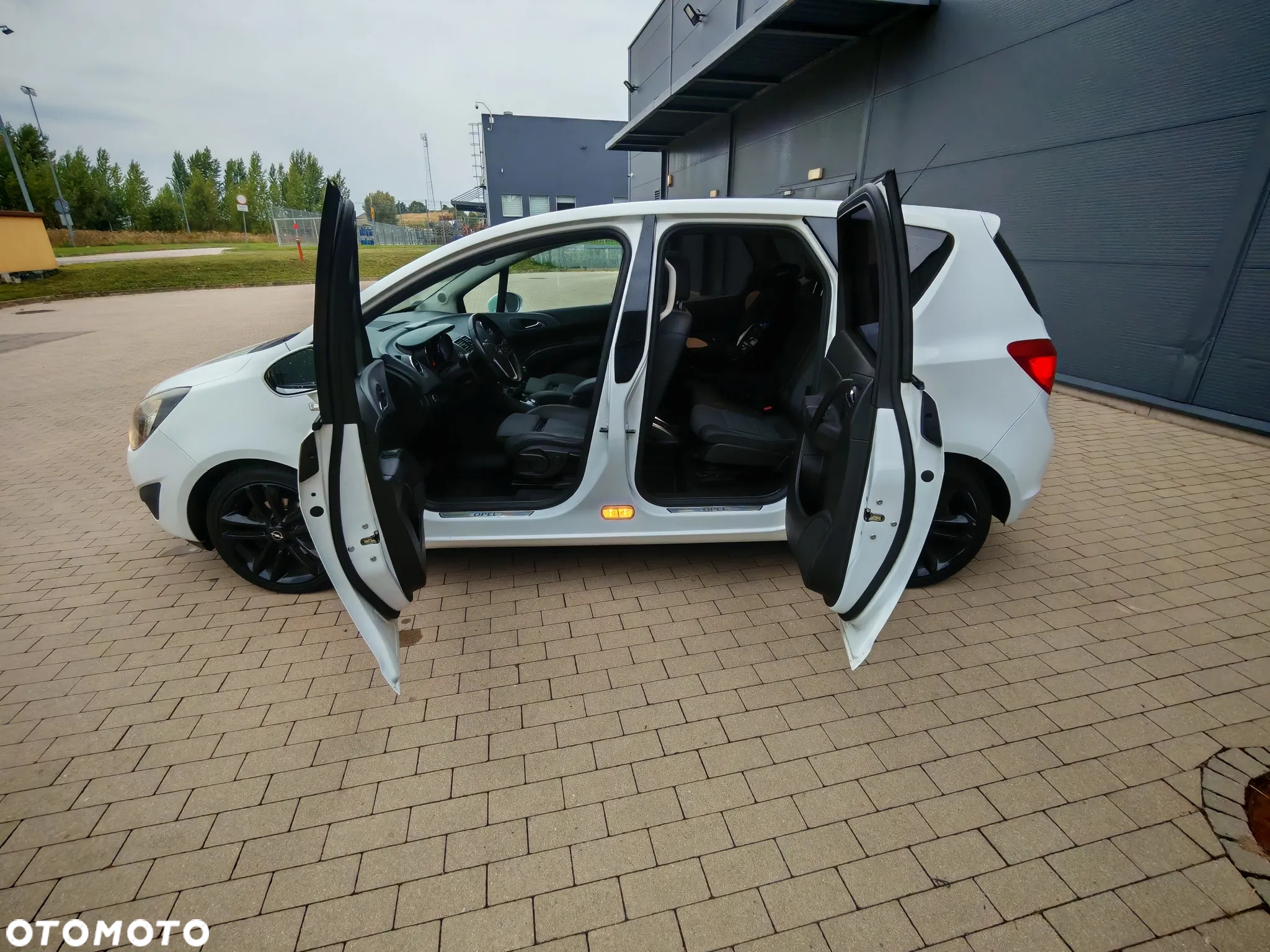 Opel Meriva - 9