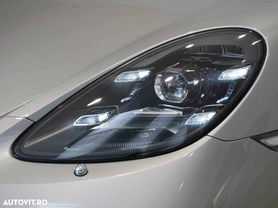 Porsche Boxster 718 PDK - 9