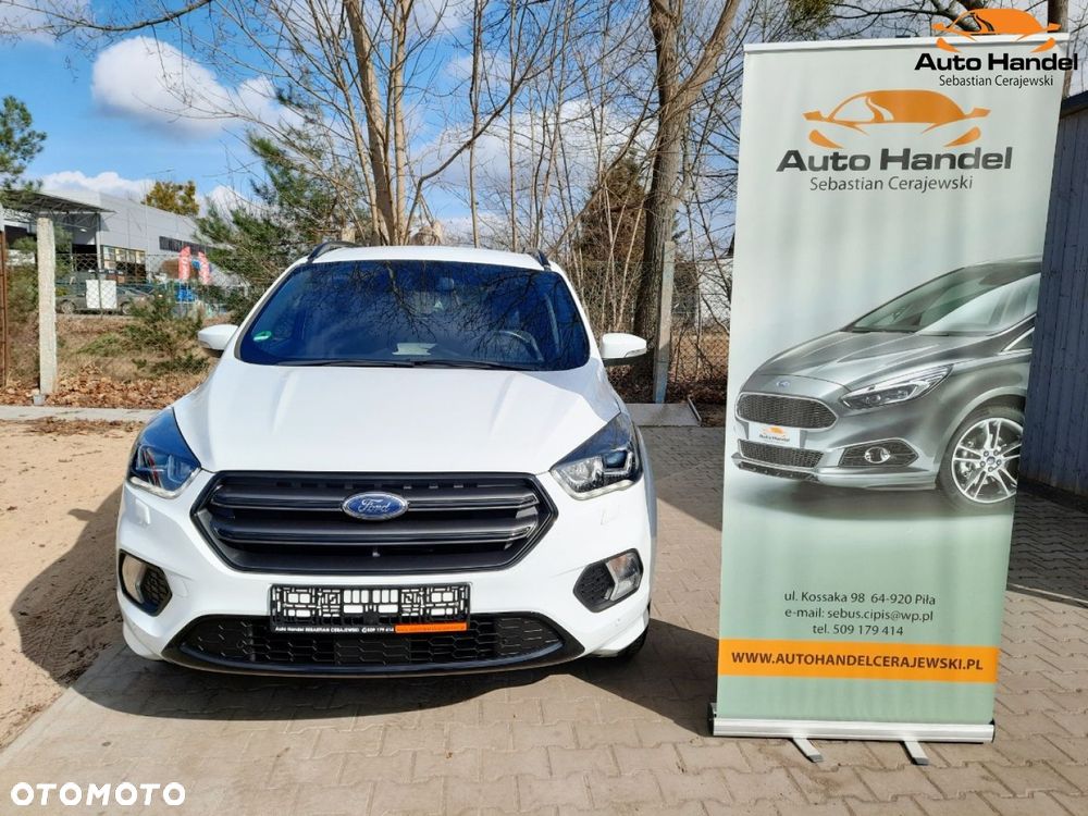 Ford Kuga 1.5 EcoBoost 2x4 ST-Line - 4
