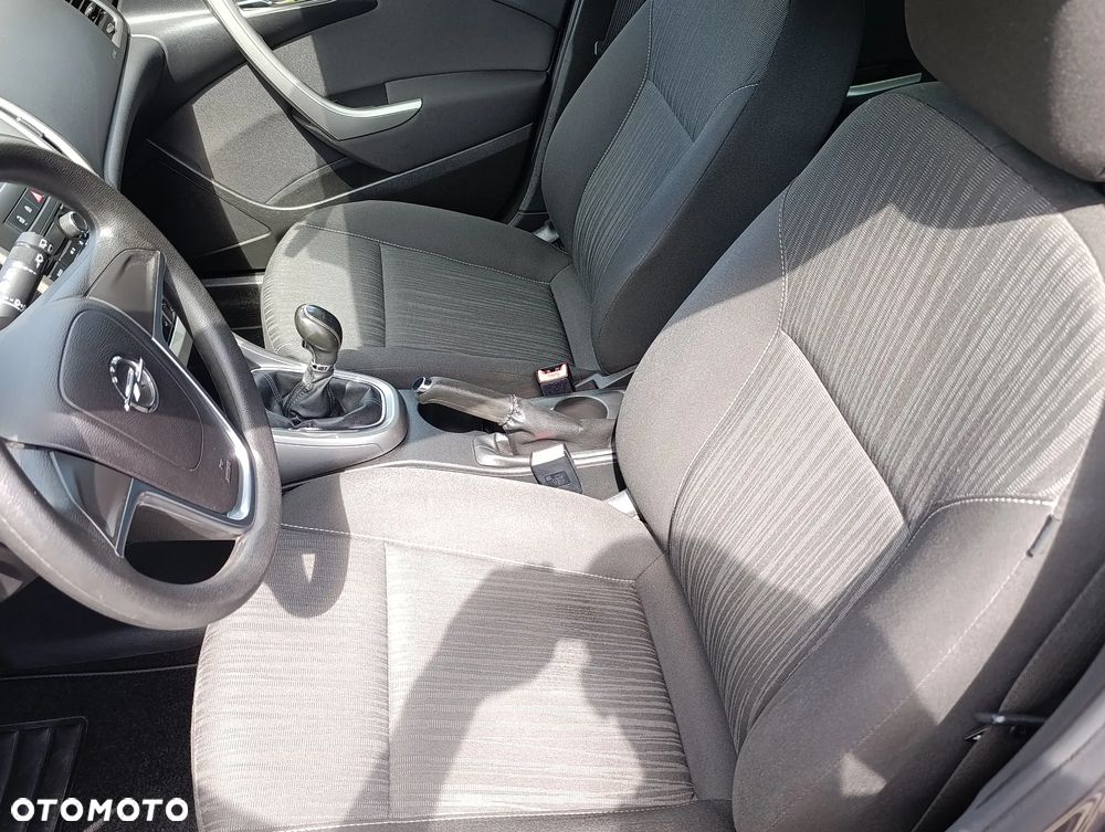 Opel Astra 2.0 CDTI DPF Sport - 18