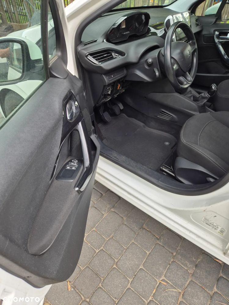 Peugeot 208 1.4 HDi Access - 7