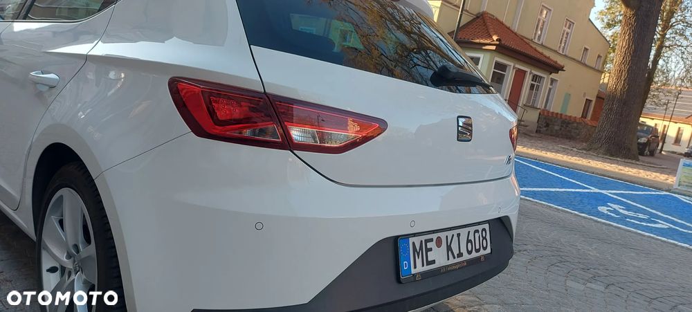 Seat Leon 2.0 TDI DPF FR Black Matt Edition - 10