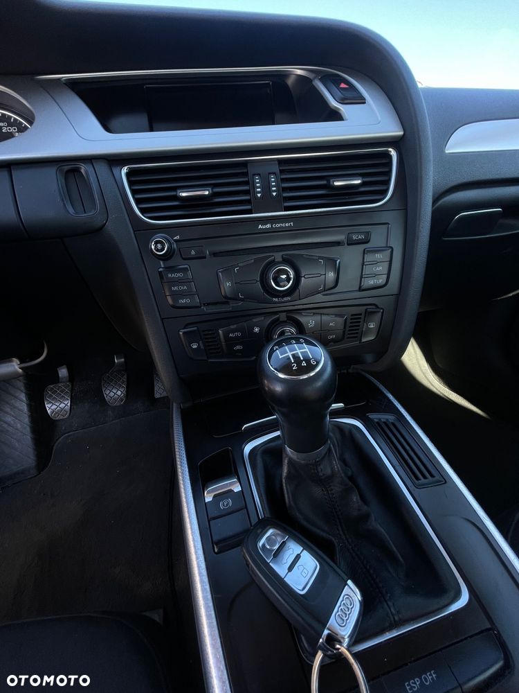 Audi A4 Limousine 2.0 TDI DPF Ambiente - 5