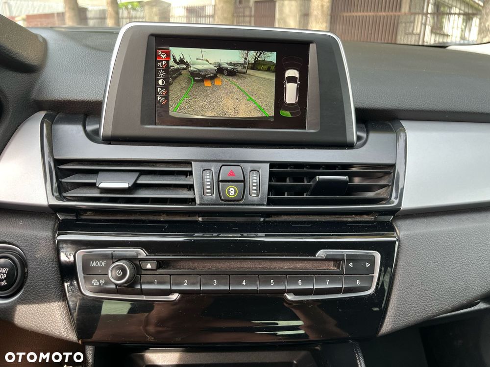 BMW Seria 2 218d Sport-Aut Advantage - 22