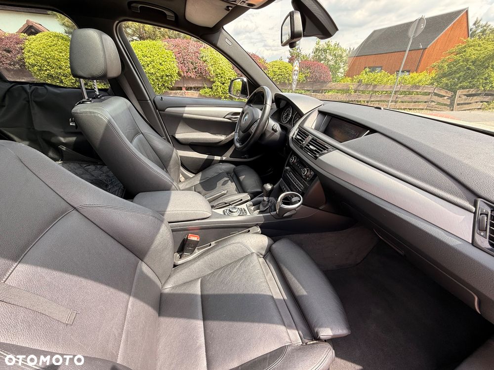 BMW X1 xDrive20d - 8