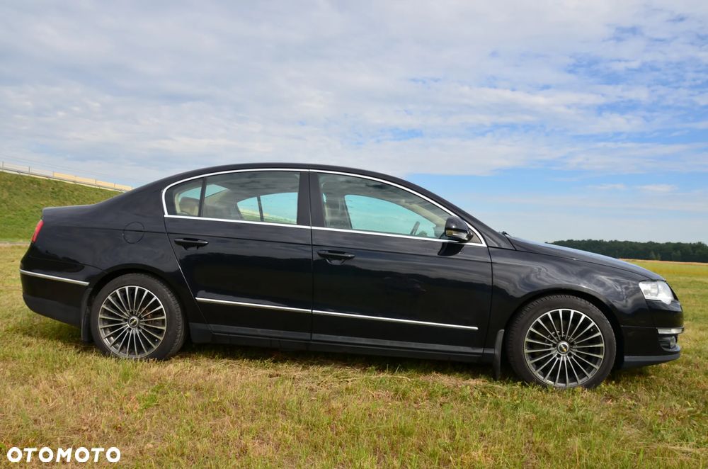 Volkswagen Passat 2.0 TDI DPF Highline - 10